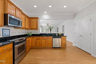 555 Tomkins Loop, Cary, NC 27519 - Photo 17