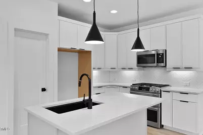 140 E End Avenue, Durham, NC 27703 - Photo 7