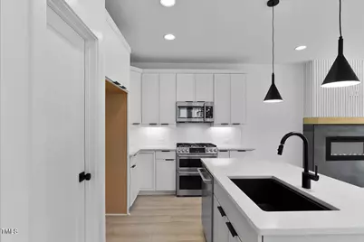 140 E End Avenue, Durham, NC 27703 - Photo 5