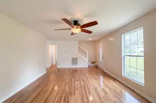 637 Yates Pl, Zebulon, NC 27597 - Photo 3