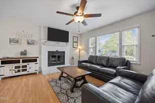 718 E Azalea Ct, Fuquay-Varina, NC 27526 - Photo 3