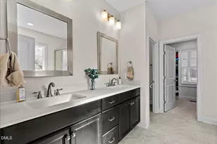 4821 Sweet Chestnut Ln, Raleigh, NC 27610 - Photo 9