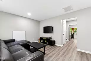 37 Red Ln, Raleigh, NC 27606 - Photo 7