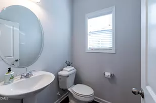 804 Oak Center Dr, Raleigh, NC 27610 - Photo 9