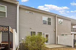 210 Vista Creek Pl, Cary, NC 27511 - Photo 29