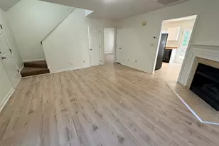 1529 Crag Burn Ln, Raleigh, NC 27604 - Photo 3