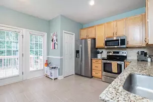 310 Glaston Ct, Apex, NC 27502 - Photo 5