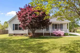 709 Slippery Bank Ct, Benson, NC 27504 - Photo 1