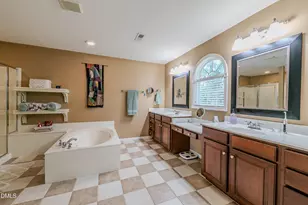 13357 Ashford Park Dr, Raleigh, NC 27613 - Photo 35
