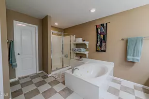 13357 Ashford Park Dr, Raleigh, NC 27613 - Photo 37