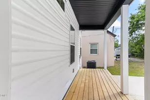 1300 Atlantic St E, Wilson, NC 27893 - Photo 9