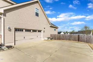 208 Tarkenton Ct, Clayton, NC 27527 - Photo 15