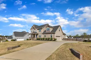 208 Tarkenton Ct, Clayton, NC 27527 - Photo 3