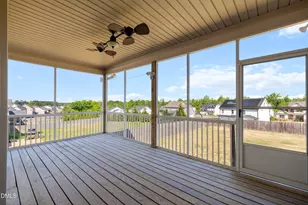 208 Tarkenton Ct, Clayton, NC 27527 - Photo 11