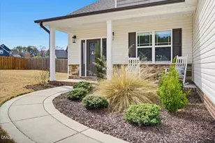 111 Valleydale Dr, Benson, NC 27504 - Photo 5