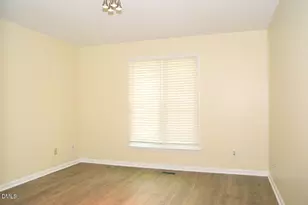 1015 Oak Lake Ct, Raleigh, NC 27606 - Photo 29