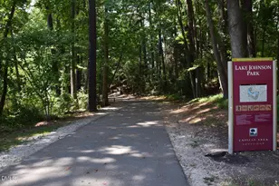 1015 Oak Lake Ct, Raleigh, NC 27606 - Photo 33