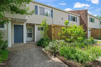 220 Elizabeth Street #Apt E7, Chapel Hill, NC 27514 - Photo 1