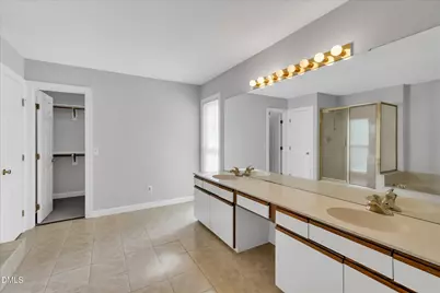 102 Durington Place, Cary, NC 27518 - Photo 17