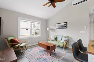 313 Dacian Ave, Durham, NC 27701 - Photo 5