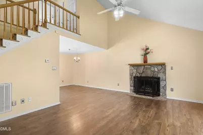 307 William Drive, Benson, NC 27504 - Photo 5
