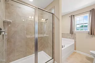 1004 Renewal Pl, Raleigh, NC 27603 - Photo 21