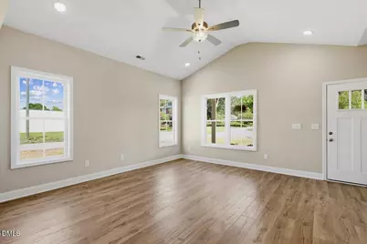 311 N Wilson Avenue, Dunn, NC 28334 - Photo 13