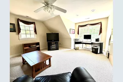 82101 Ehringhaus, Chapel Hill, NC 27517 - Photo 37