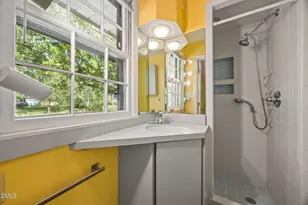 305 Plum Ln, Chapel Hill, NC 27517 - Photo 21