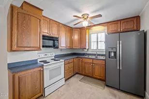 320 Barnette Ave, Roxboro, NC 27573 - Photo 17