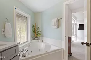 996 Cleland Dr, Chapel Hill, NC 27517 - Photo 25
