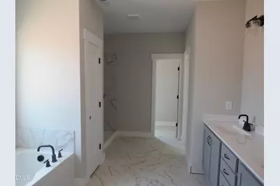317 Coats Ridge Drive, Benson, NC 27504 - Photo 17
