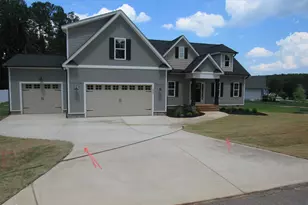 317 Coats Ridge Dr, Benson, NC 27504 - Photo 1