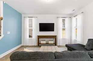 2011 Seford Dr, Durham, NC 27703 - Photo 9