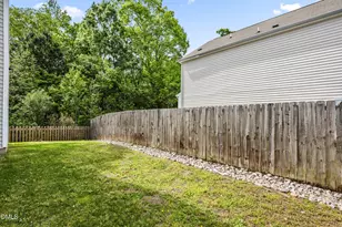 108 Trevor Ridge Dr, Holly Springs, NC 27540 - Photo 27