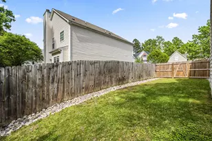 108 Trevor Ridge Dr, Holly Springs, NC 27540 - Photo 23