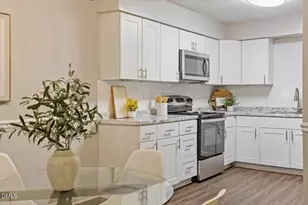 4715 Walden Pond Dr, Raleigh, NC 27604 - Photo 5