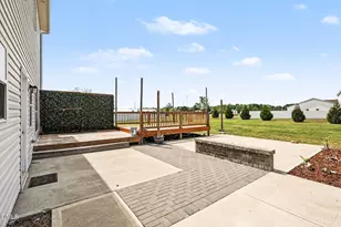 228 Monroe Fields Dr, Benson, NC 27504 - Photo 33