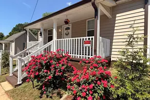 928 E Davis St, Burlington, NC 27215 - Photo 1
