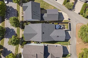 608 Skygrove Dr, Holly Springs, NC 27540 - Photo 25