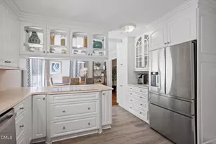 5412 Farley Dr, Raleigh, NC 27609 - Photo 15