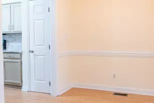 6728 Queen Annes Dr, Raleigh, NC 27613 - Photo 7