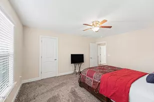 418 Lakemont Dr, Clayton, NC 27520 - Photo 9