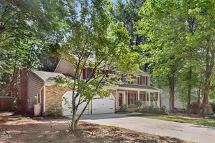 109 Hilary Pl, Cary, NC 27513 - Photo 3