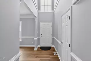 12201 Freemont Ln, Raleigh, NC 27613 - Photo 5