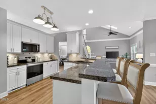 12201 Freemont Ln, Raleigh, NC 27613 - Photo 15