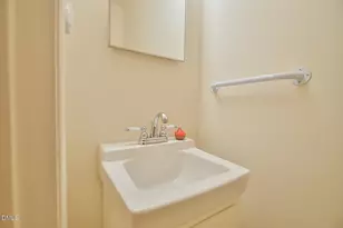 105 Fidelity St, Carrboro, NC 27510 - Photo 7