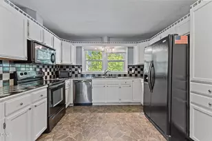5308 Foxfire Rd, Fayetteville, NC 28303 - Photo 15