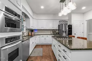 6 St James Pl, Chapel Hill, NC 27514 - Photo 17