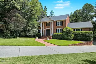 6 St James Pl, Chapel Hill, NC 27514 - Photo 3
